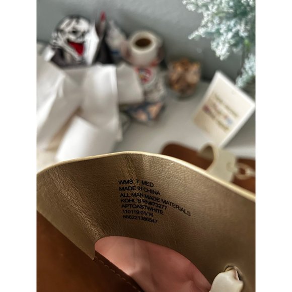 Sandals - Picture 4 of 4